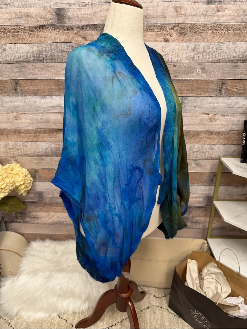 N/A elegant blue